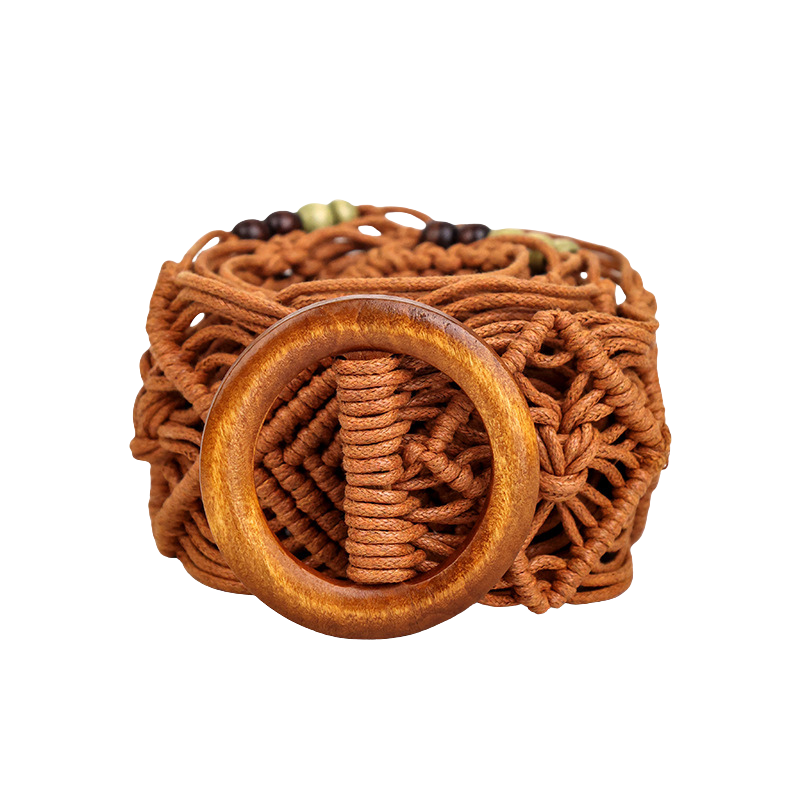 Ceinture Aurélie en tissu tressé marron avec une boucle ronde en bois et des perles décoratives, style bohème.