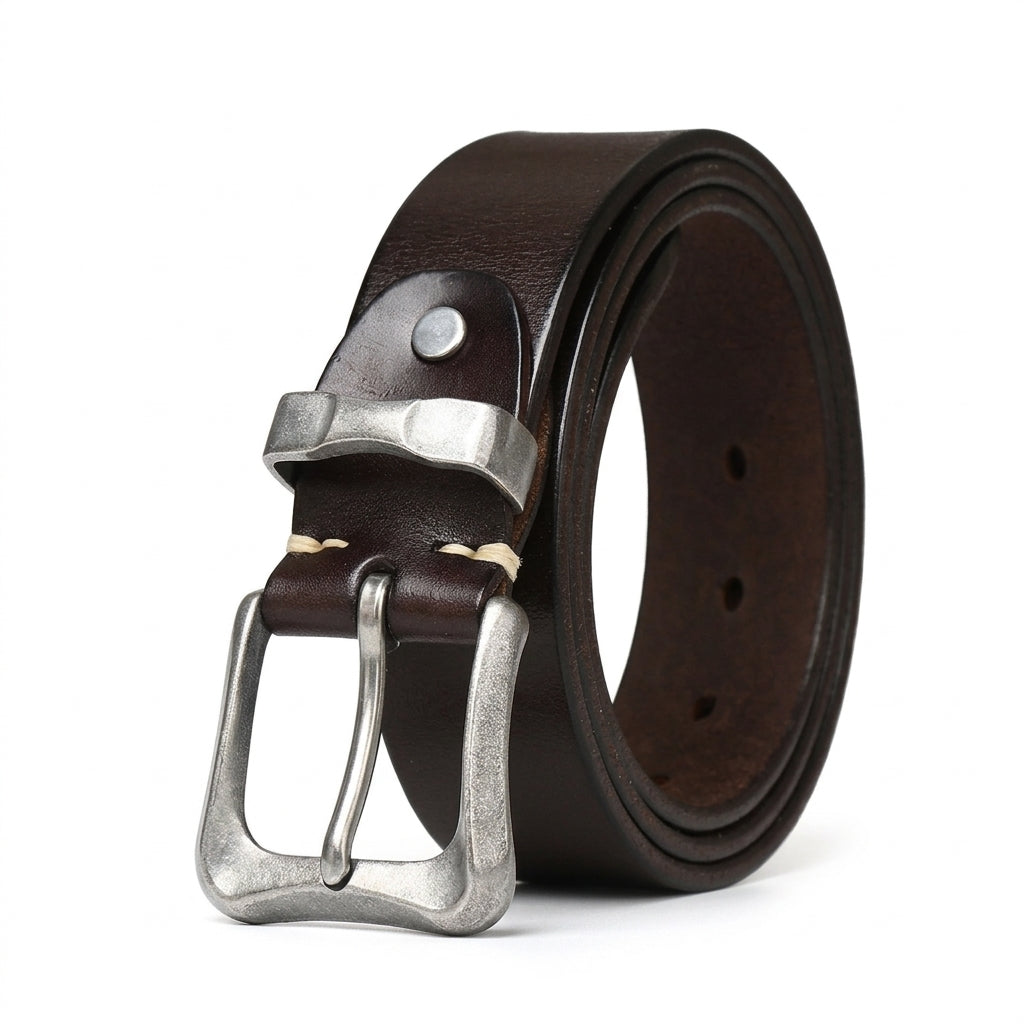 Ceinture homme Chinon en cuir de vachette pleine fleur marron avec boucle ardillon carrée en acier argenté vieilli et surpiqûres contrastées