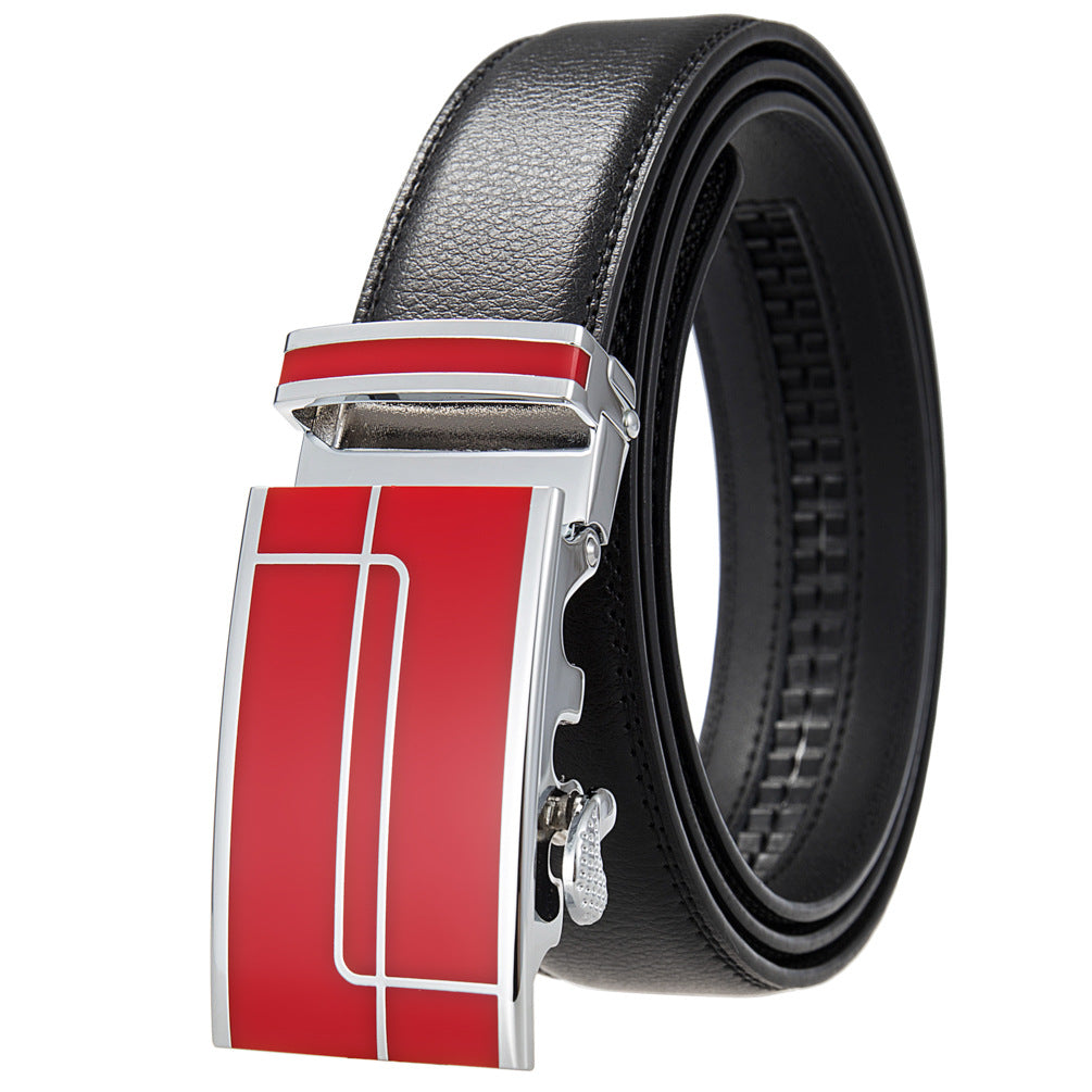 Ceinture homme Concorde 20 en cuir noir avec boucle automatique argentée et rouge ornée de motifs linéaires.