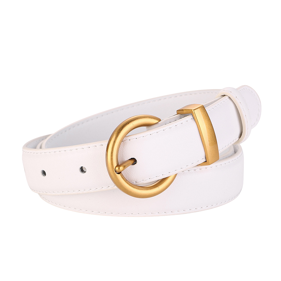 Ceinture fine blanche pour femme, modèle Douceâtre, en cuir de vachette avec boucle ardillon arrondie dorée.