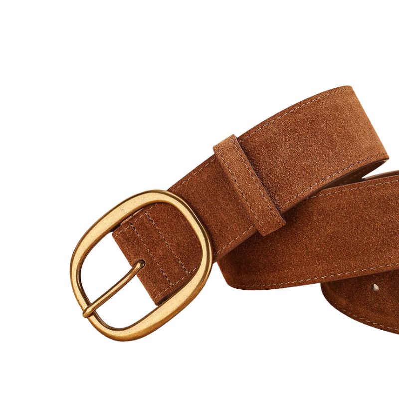 Ceinture marron "Églantine" en cuir suédé avec boucle ardillon ovale dorée de style rétro.