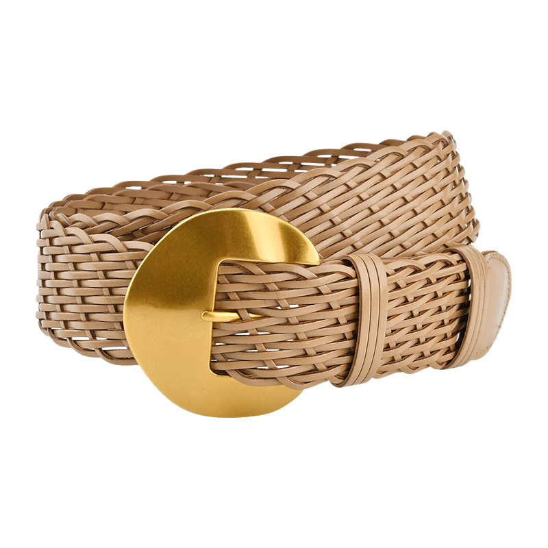 Ceinture femme Éliane en simili cuir tressé beige avec une boucle dorée mate en forme de C.
