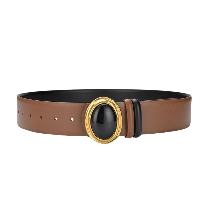 Ceinture Estelle marron en cuir avec boucle ovale dorée et pierre noire incrustée