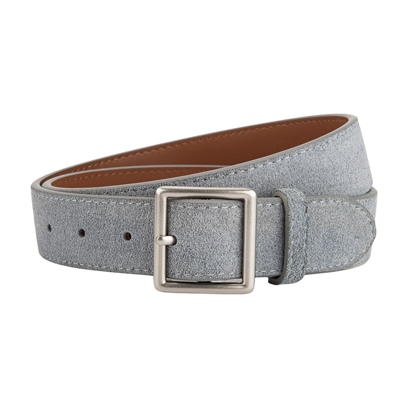 Ceinture Évangéline en cuir refendu effet daim gris clair avec boucle carrée argentée.
