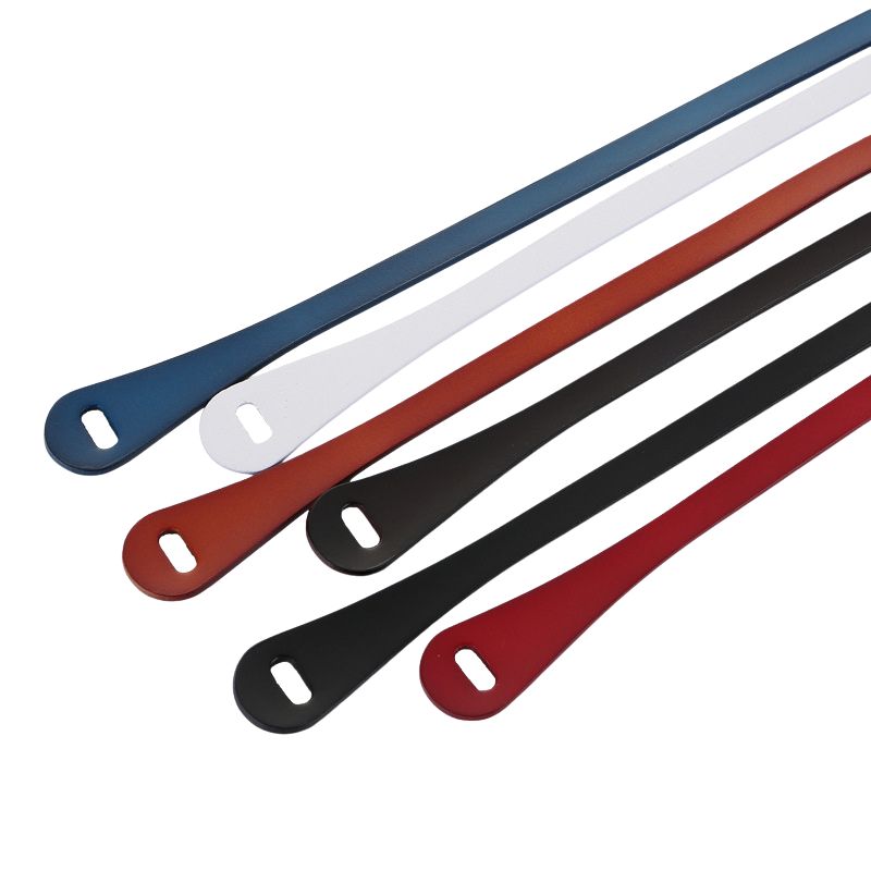 Ceinture femme Flamme en cuir refendu, finition daim, sans boucle, disponible en bleu marine, blanc, rouge brique, noir et rouge cerise.