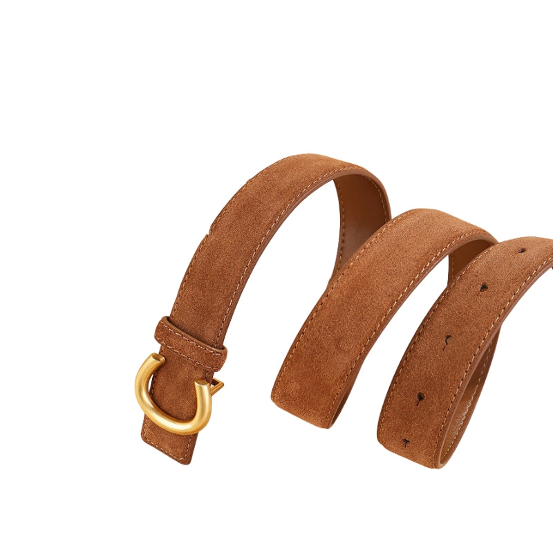Ceinture en cuir suédé mat marron pour femme, modèle Honorine, avec boucle dorée en forme de C sans ardillon.