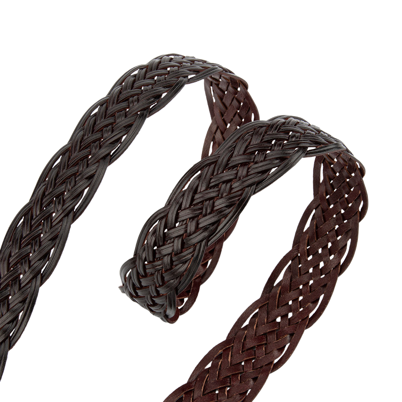 Ceinture femme Irisée en simili cuir recyclé marron tressé, style bohème et vintage, avec boucle ardillon argentée.