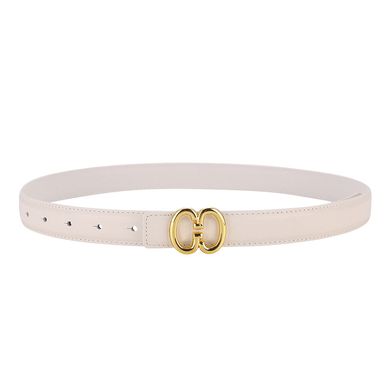 Ceinture femme Isadora en cuir blanc avec boucle double G dorée épurée.