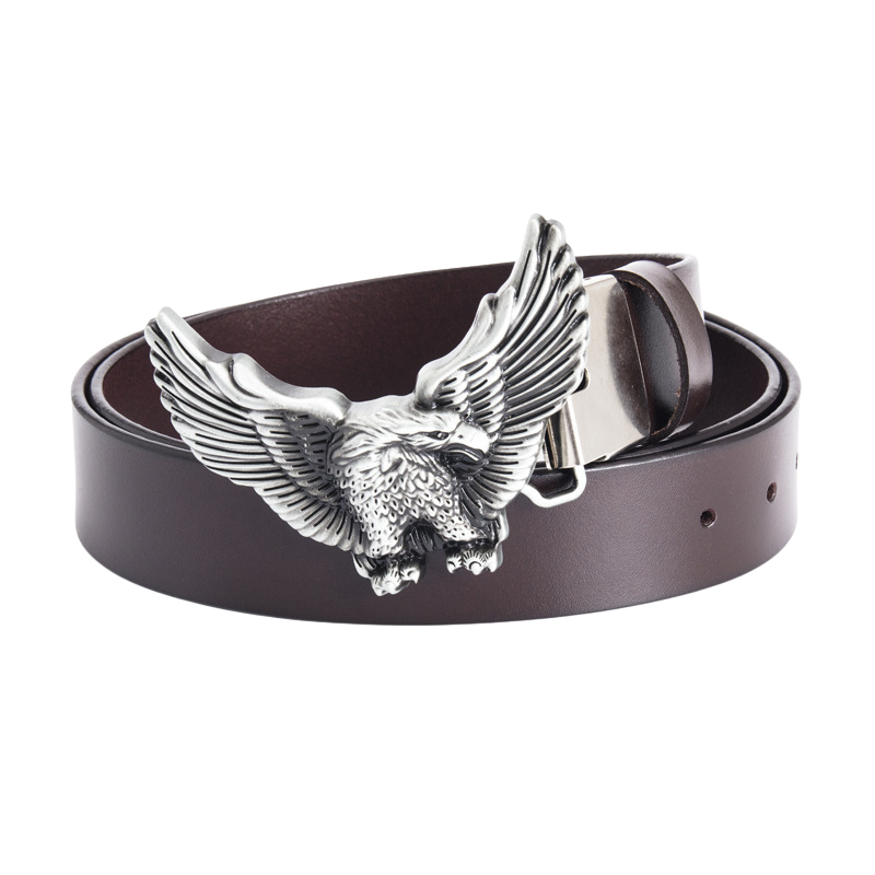 Ceinture homme La Fronde en cuir brun foncé avec boucle aigle argenté aux ailes déployées.