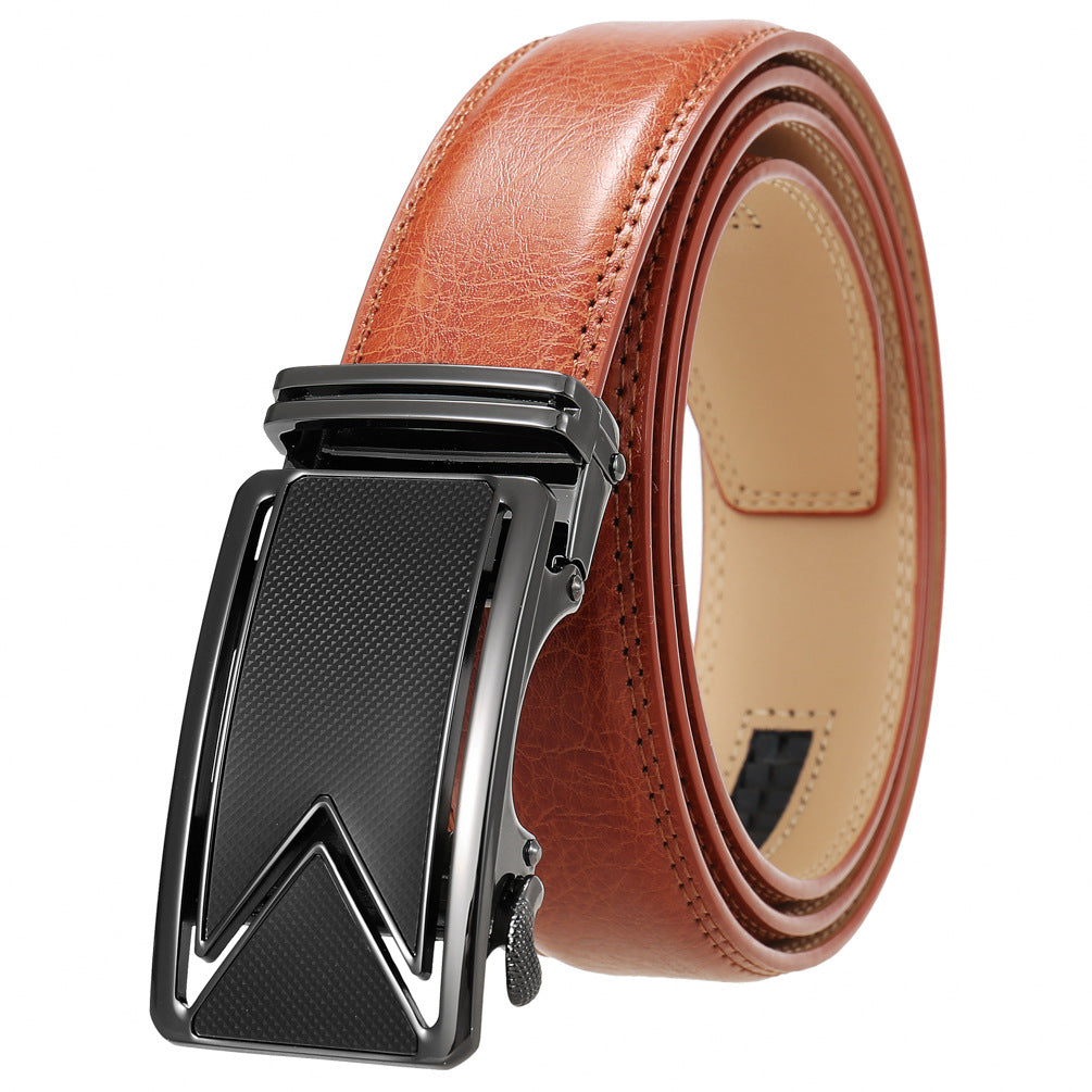 Ceinture homme Marais 60 en cuir marron clair avec boucle automatique noire à texture carbone