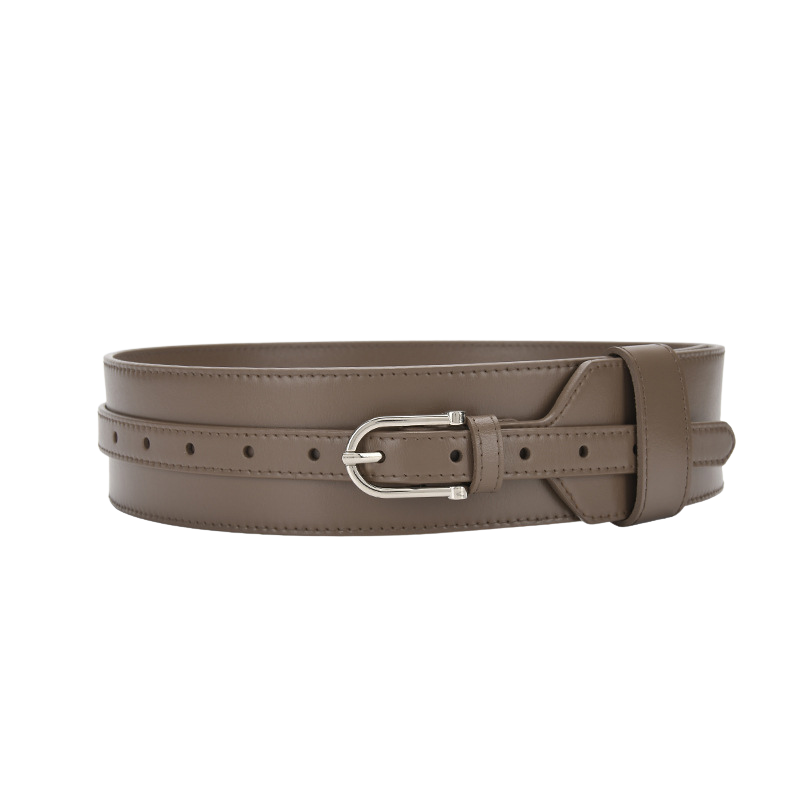 Ceinture extra large Mélissa en cuir refendu gris foncé avec boucle argentée arrondie.