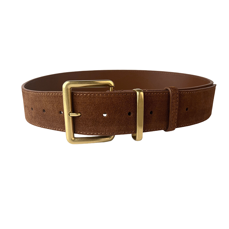 Ceinture femme Mirage en cuir de vachette refendu marron traité en daim mat, avec une boucle ardillon carrée en alliage doré. Largeur de 4.3 cm.