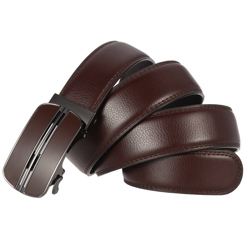 Ceinture Montmart pour homme en cuir refendu marron avec boucle automatique rectangulaire argentée et détails brossés.