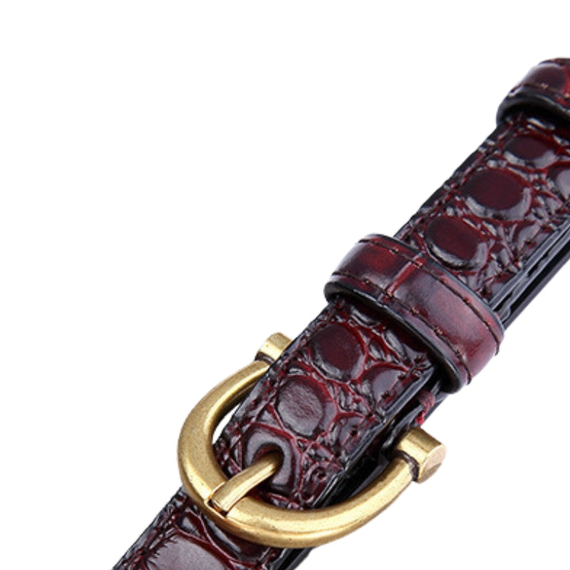 Ceinture femme Mylène en cuir de vachette rouge bordeaux aspect croco brillant avec boucle dorée en forme de U.