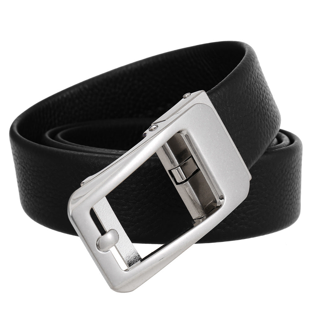 Ceinture homme Noé en cuir refendu noir avec boucle rectangulaire argentée ajourée et système de réglage automatique.