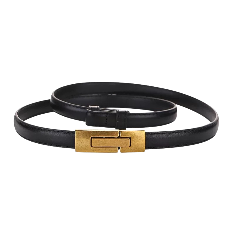 Ceinture fine Nymphe en cuir noir pour femme avec boucle rectangulaire dorée à fermoir double crochet.