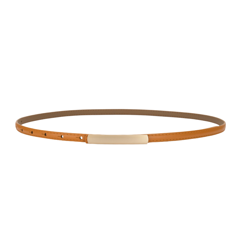 Ceinture fine Ondine en cuir de vachette couleur caramel avec boucle dorée rectangulaire et minimaliste.