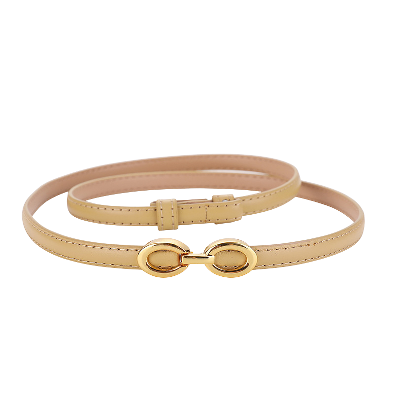 Ceinture fine beige pour femme modèle Onirique, en cuir pleine fleur avec boucle dorée décorative ovale.