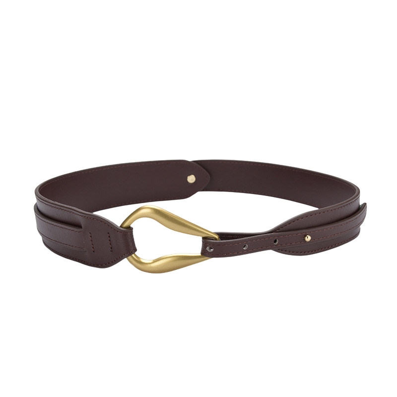 Ceinture femme Orchidée en cuir marron finition vernie avec boucle ardillon dorée. #fullwidth