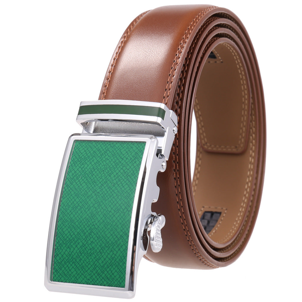 Ceinture homme Parisien 95 en cuir marron avec boucle automatique rectangulaire argentée et verte texturée.