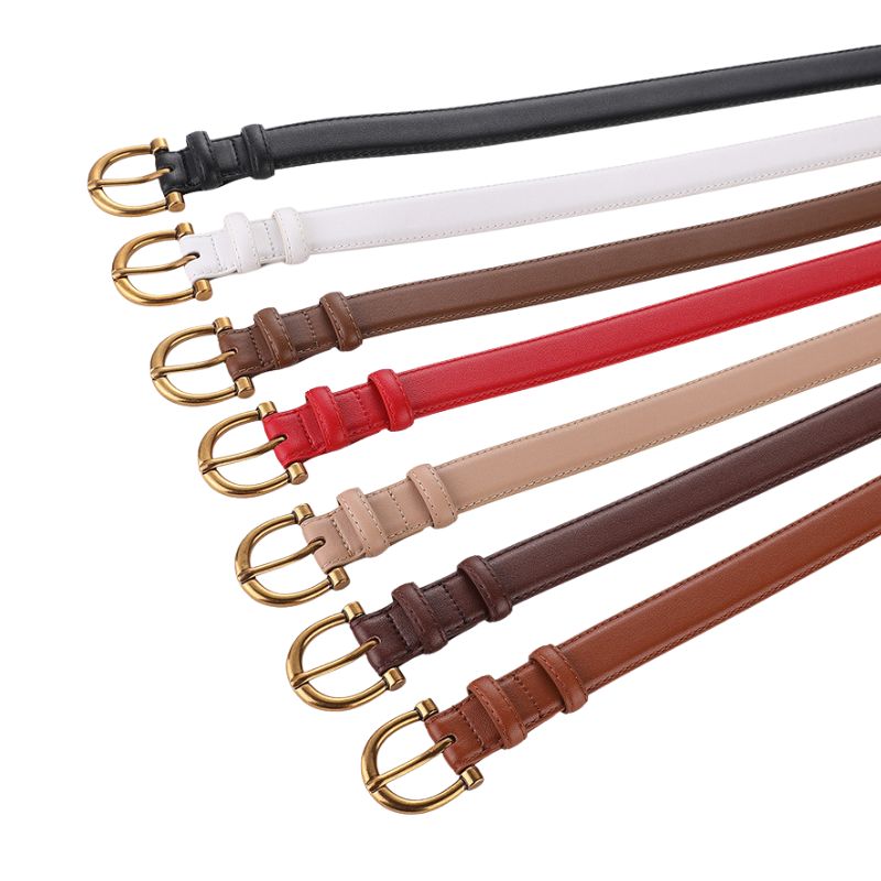 Ceinture fine Prisca en cuir de vachette refendu avec boucle ardillon dorée, disponible en noir, blanc, marron, rouge et beige.