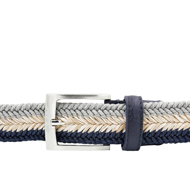 Ceinture tressée pour homme RobinTan avec lanière multicolore bleu, beige et gris, boucle ardillon argentée.