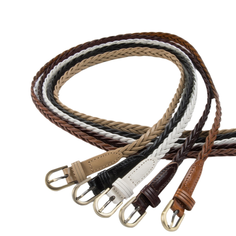 Ceinture Salomé tressée en simili cuir, disponible en plusieurs couleurs naturelles et intemporelles, avec boucle arrondie en alliage.