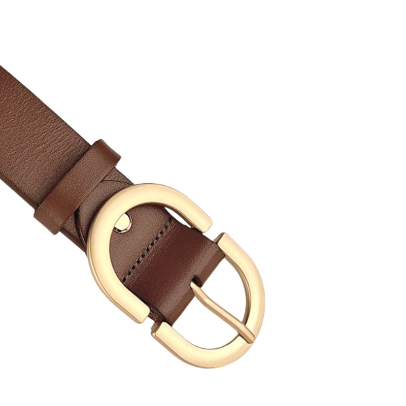 Ceinture Saphira en cuir marron avec une boucle ovale allongée en métal doré, design épuré et minimaliste.