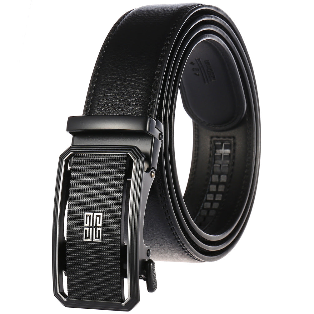 Ceinture homme Sartre noire en cuir de vachette refendu avec boucle automatique rectangulaire argentée et motif texturée #fullwidth