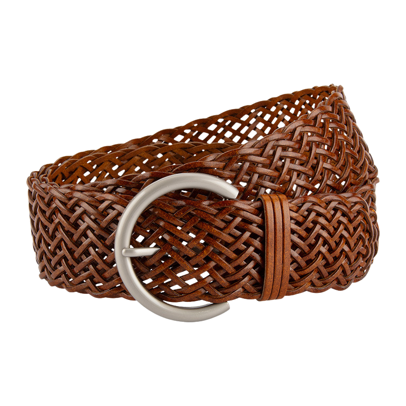 Ceinture femme Sereine en simili cuir recyclé marron tressé à la main, avec une boucle ardillon argentée en forme de C.