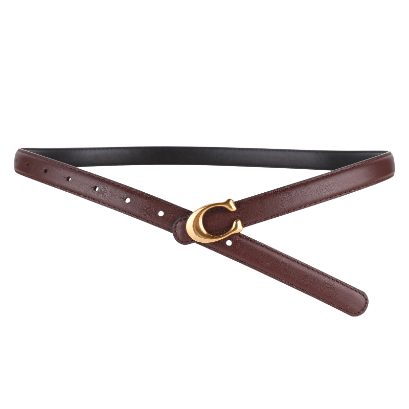 Ceinture fine femme Sublime en cuir marron, boucle dorée en forme de C stylisé.