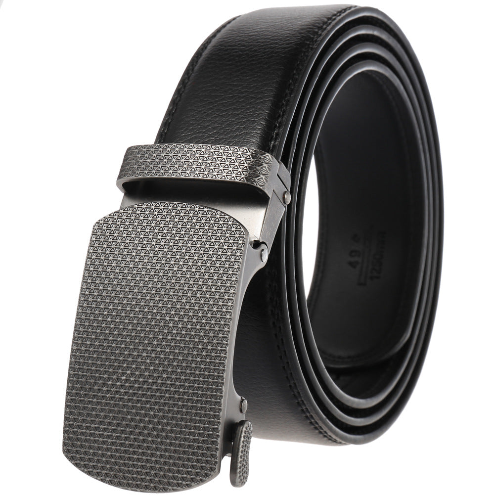Ceinture homme Turbigo 20 en cuir de vachette noir avec boucle automatique rectangulaire en métal à finition vintage décorative.