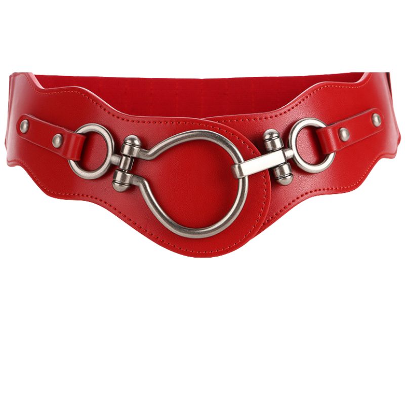 Ceinture Uline rouge en cuir refendu finition daim, avec boucle crochet argentée vieillie style mors de cheval et empiècement élastique.