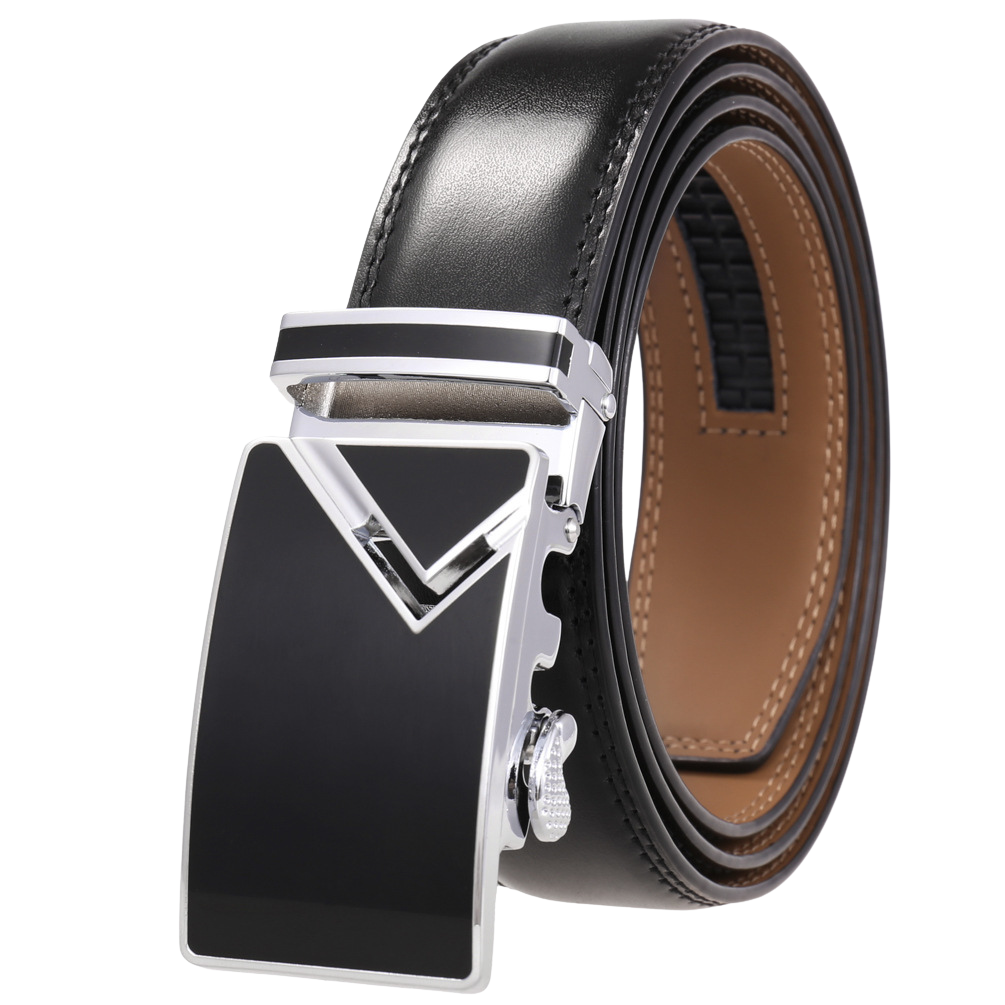 Ceinture pour homme Versailles 95 en cuir noir avec boucle automatique rectangulaire argentée et noire à système à ressort. Largeur 3,5 cm.
