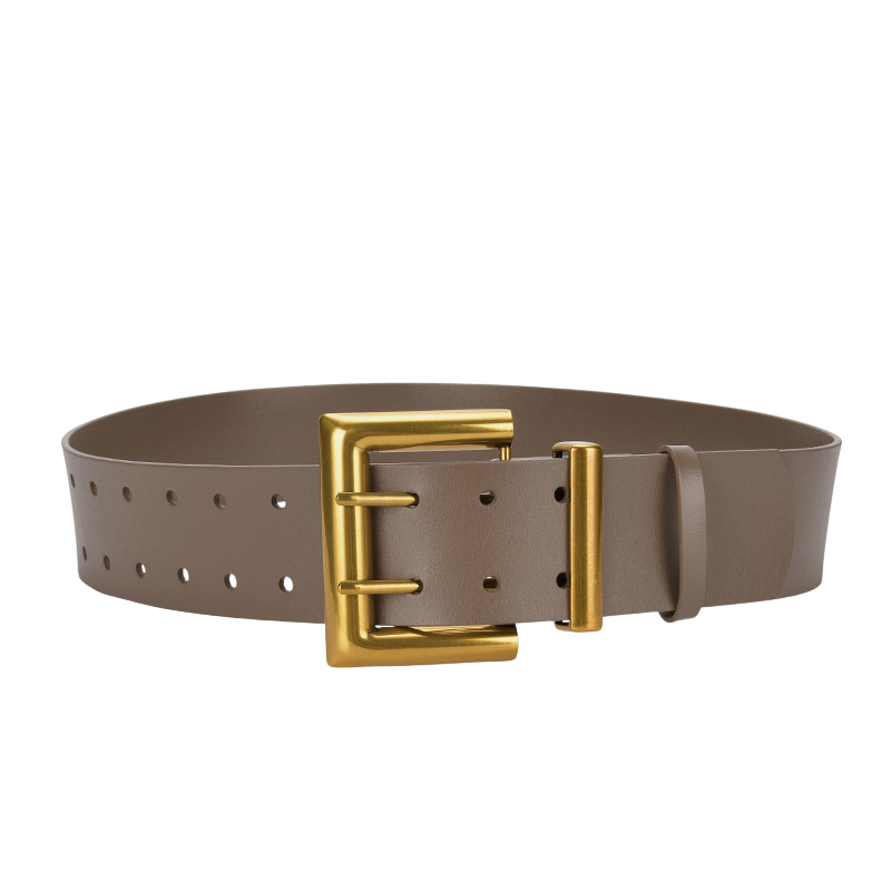 Ceinture femme Victoire en cuir lisse beige avec une grande boucle dorée rectangulaire à double ardillon. Largeur 5,6 cm.