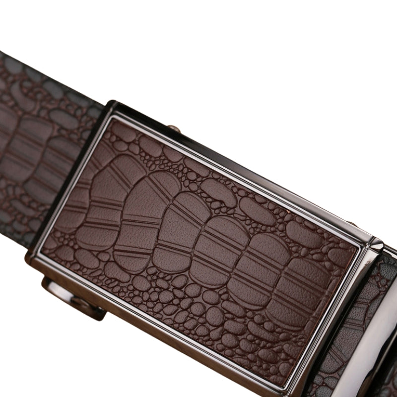 Ceinture Alban 1 pour homme en cuir marron avec effet crocodile embossé et boucle automatique rectangulaire.