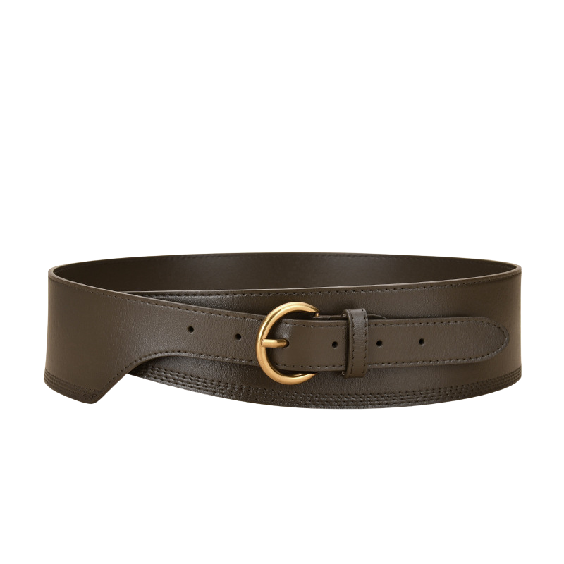 Ceinture large Ambre en cuir de vachette refendu finition nubuck lisse couleur vert, avec boucle ardillon demi-cercle en métal doré et coutures apparentes.