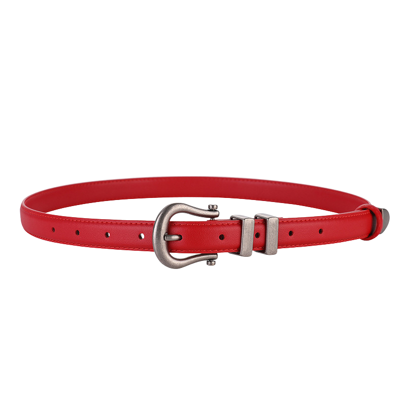 Ceinture femme Angélique en cuir rouge avec une boucle ardillon argentée vieillie de style rétro.