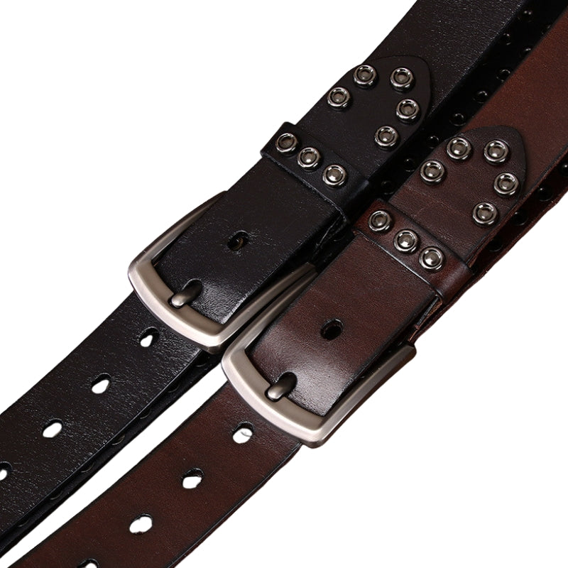 Deux ceintures pour hommes, la ceinture Aragon, en cuir pleine fleur marron et noire, ornées de clous décoratifs et d'une boucle ardillon argentée de style punk moto.