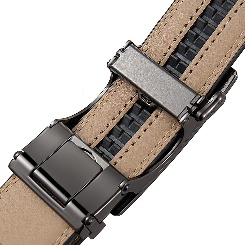 Ceinture homme Bastide 60 en cuir de vachette refendu couleur camel, avec boucle automatique rectangulaire en alliage argenté finition canon de fusil lisse. #fullwidth