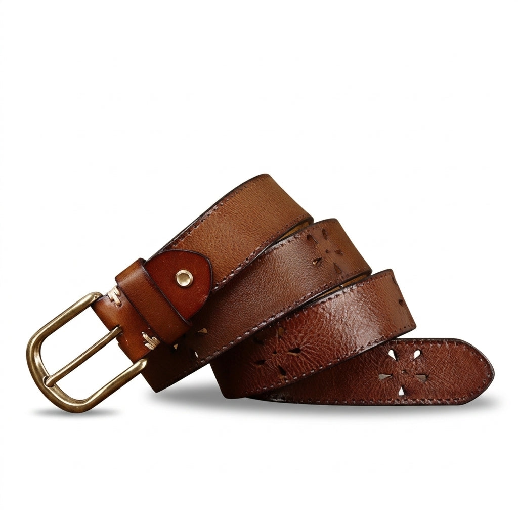 Ceinture pour homme Batignolles en cuir pleine fleur marron vieilli avec motifs ajourés et boucle ardillon en cuivre doré