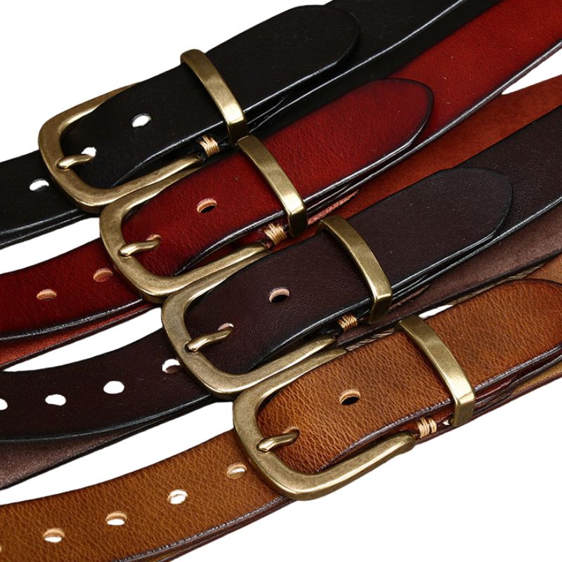 Ceintures pour hommes Brunor en cuir pleine fleur, disponibles en noir, bordeaux, marron foncé et marron clair, avec boucle ardillon ovale en cuivre doré vieilli. #fullwidth