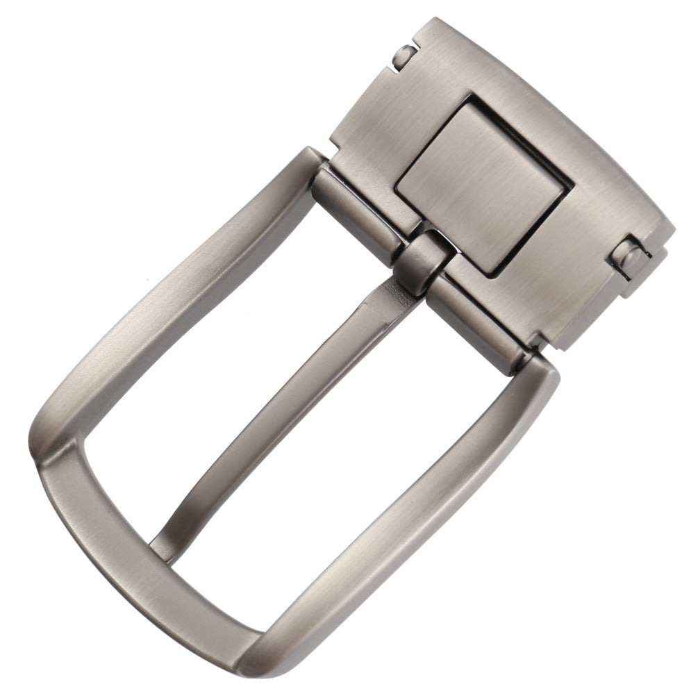 Boucle de ceinture Carter en alliage de zinc argenté, 3.5 cm de largeur, avec un ardillon solide et un design épuré.