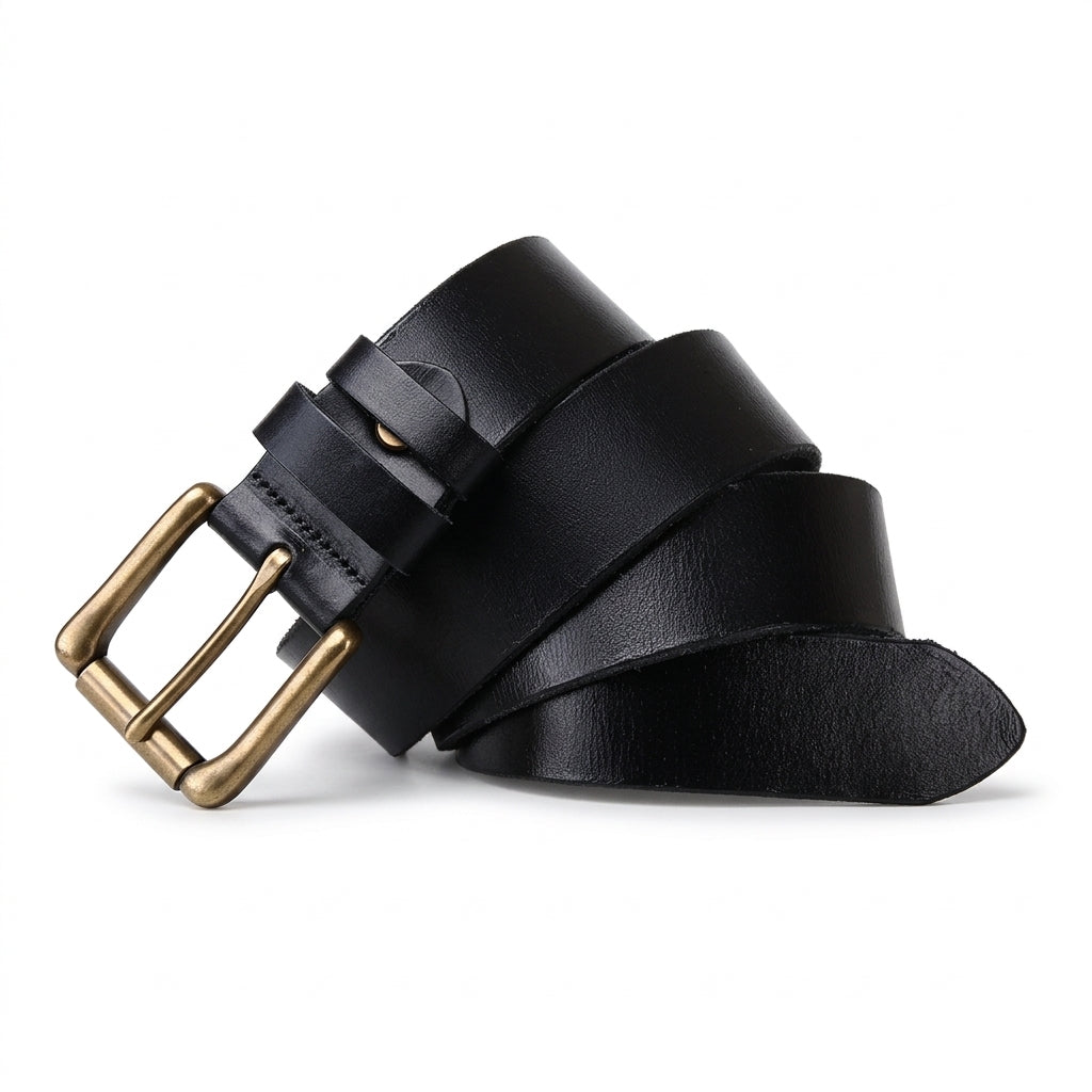 Ceinture homme Villandry en cuir de vachette noir avec boucle ardillon carrée en cuivre, style artisanal et vintage