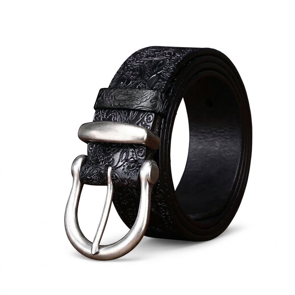 Ceinture homme Talleyrand en cuir pleine fleur noir avec gaufrage sculpté style baroque et boucle ardillon en alliage argenté brossé