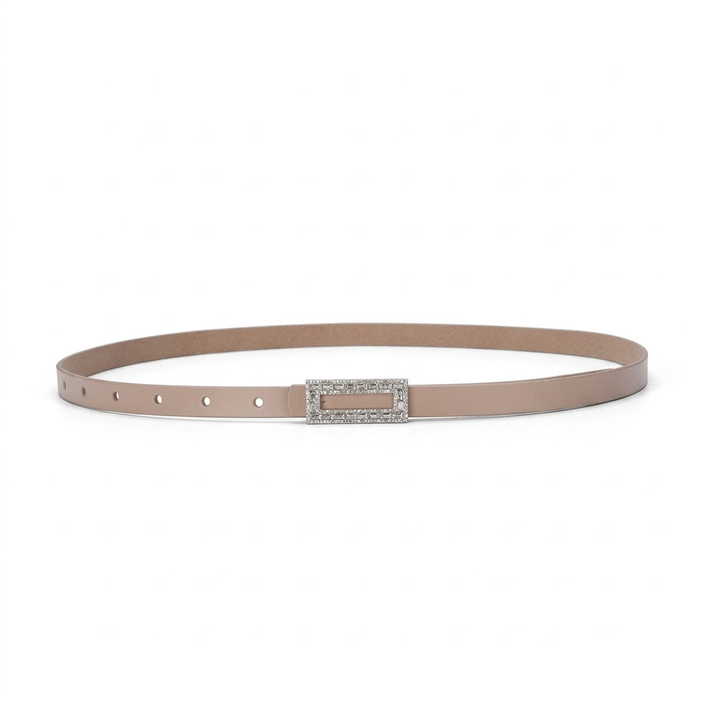 Ceinture fine pour femme Clarisse en cuir de vachette lisse couleur beige taupe avec boucle ardillon rectangulaire ornée de strass scintillants