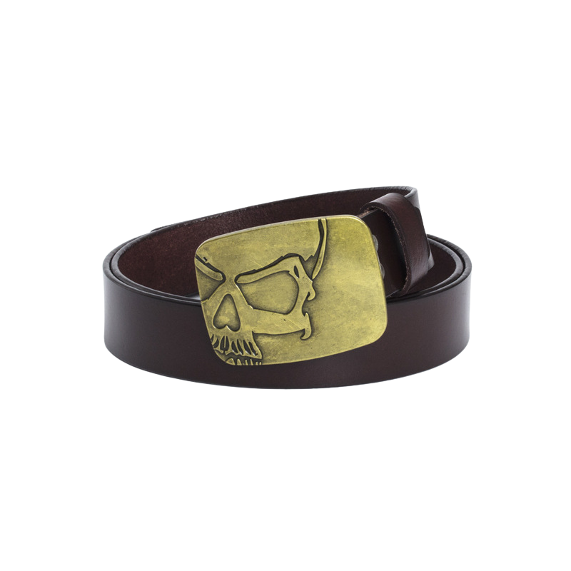 Ceinture Clémence pour homme en cuir marron avec une boucle rectangulaire dorée ornée d'un motif tête de mort gravée.