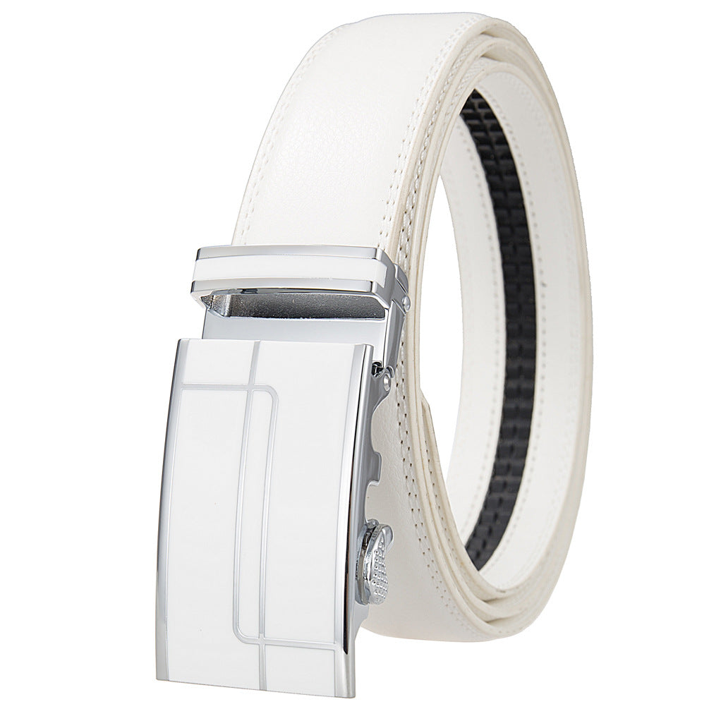 Ceinture homme Concorde 20 blanche avec boucle automatique argentée et motifs linéaires.
