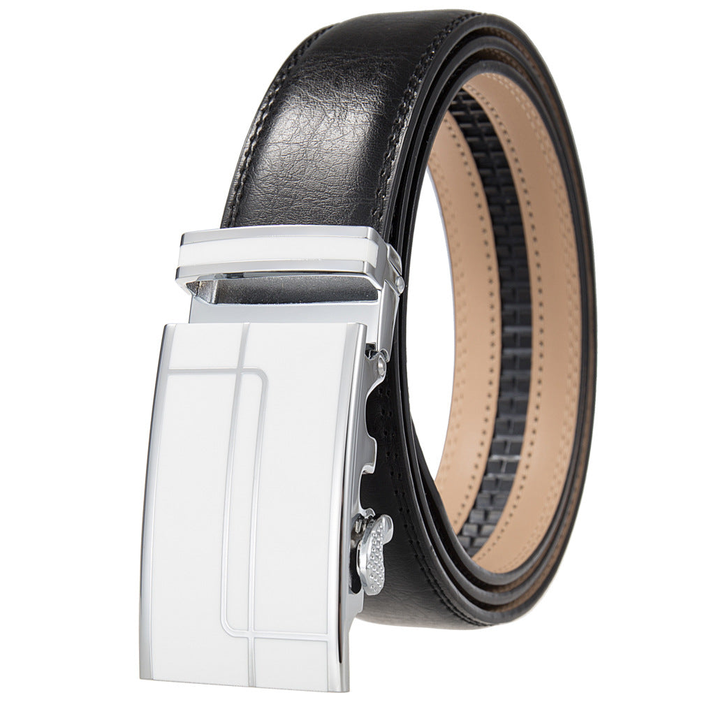 Ceinture homme Concorde 60 noire avec boucle argentée décorée de motifs linéaires et finition lisse du cuir.