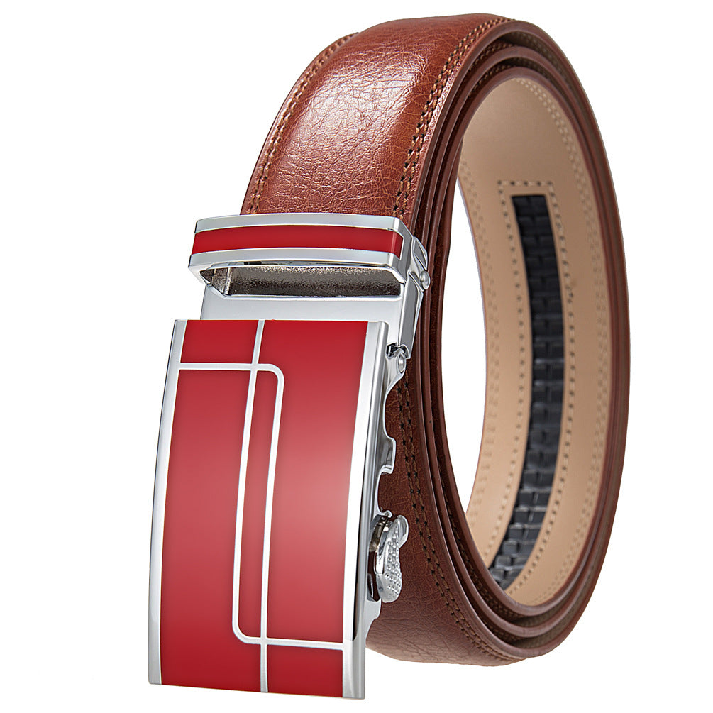 Ceinture homme Concorde 60 en cuir marron clair avec boucle automatique argentée et insert rouge orné de motifs linéaires.